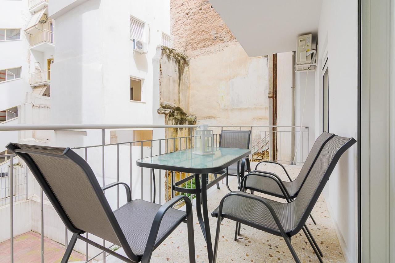 A Modern 2-Bedroom Apartment Near Areios Pagos Athen Eksteriør billede