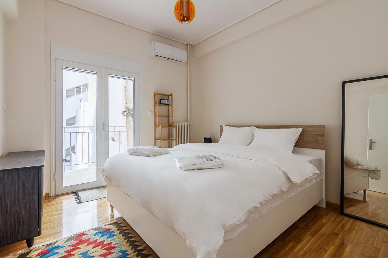 A Modern 2-Bedroom Apartment Near Areios Pagos Athen Eksteriør billede